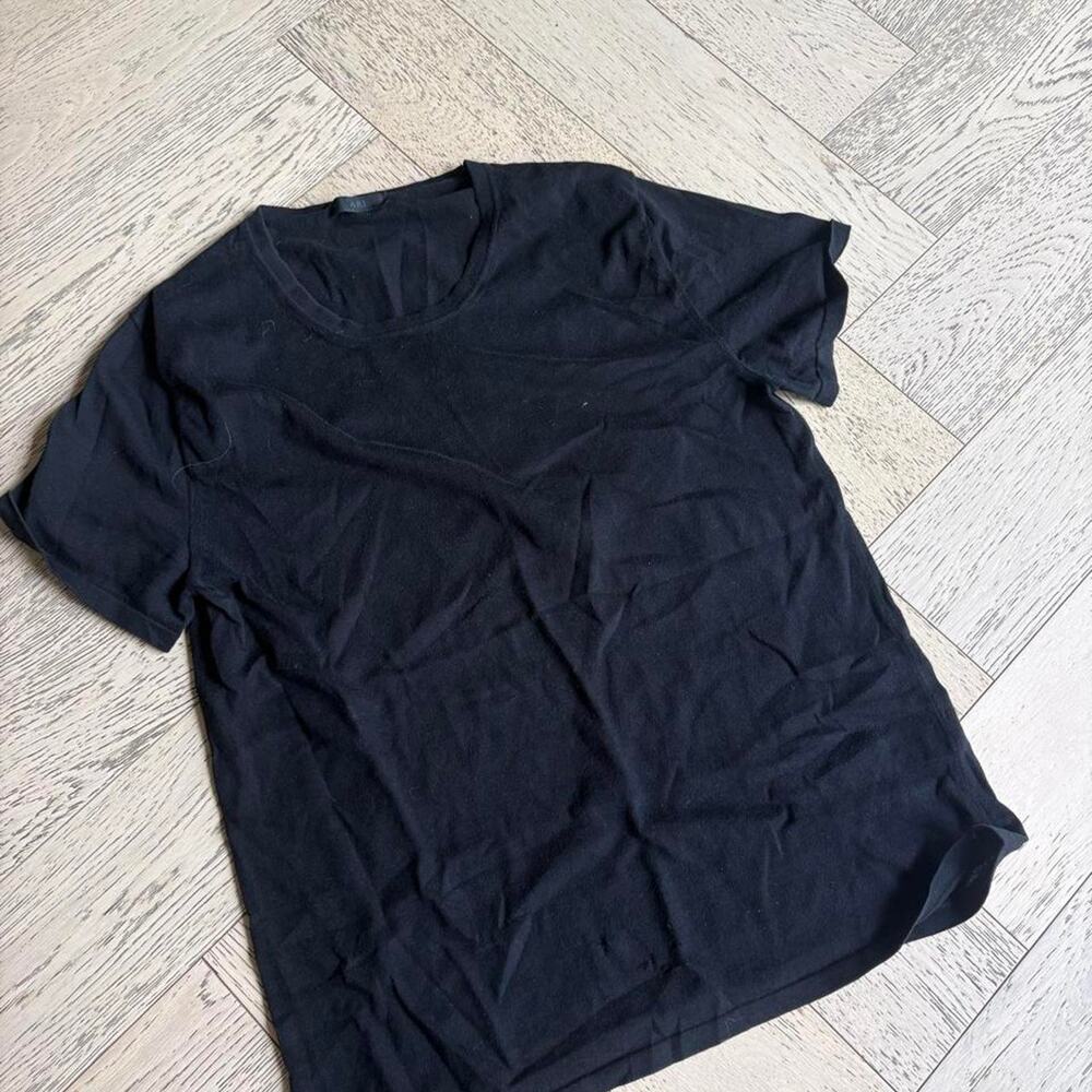 Ari black cotton t shirt minimalist